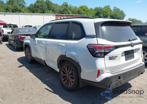 2025 Subaru Forester Sport z USA, uszkodzony, nr VIN JF2SLDHC5SH471072